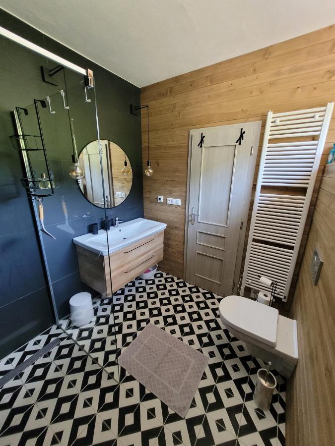 Mýto pod Ďumbierom Artur Apartment Myto מראה חיצוני תמונה
